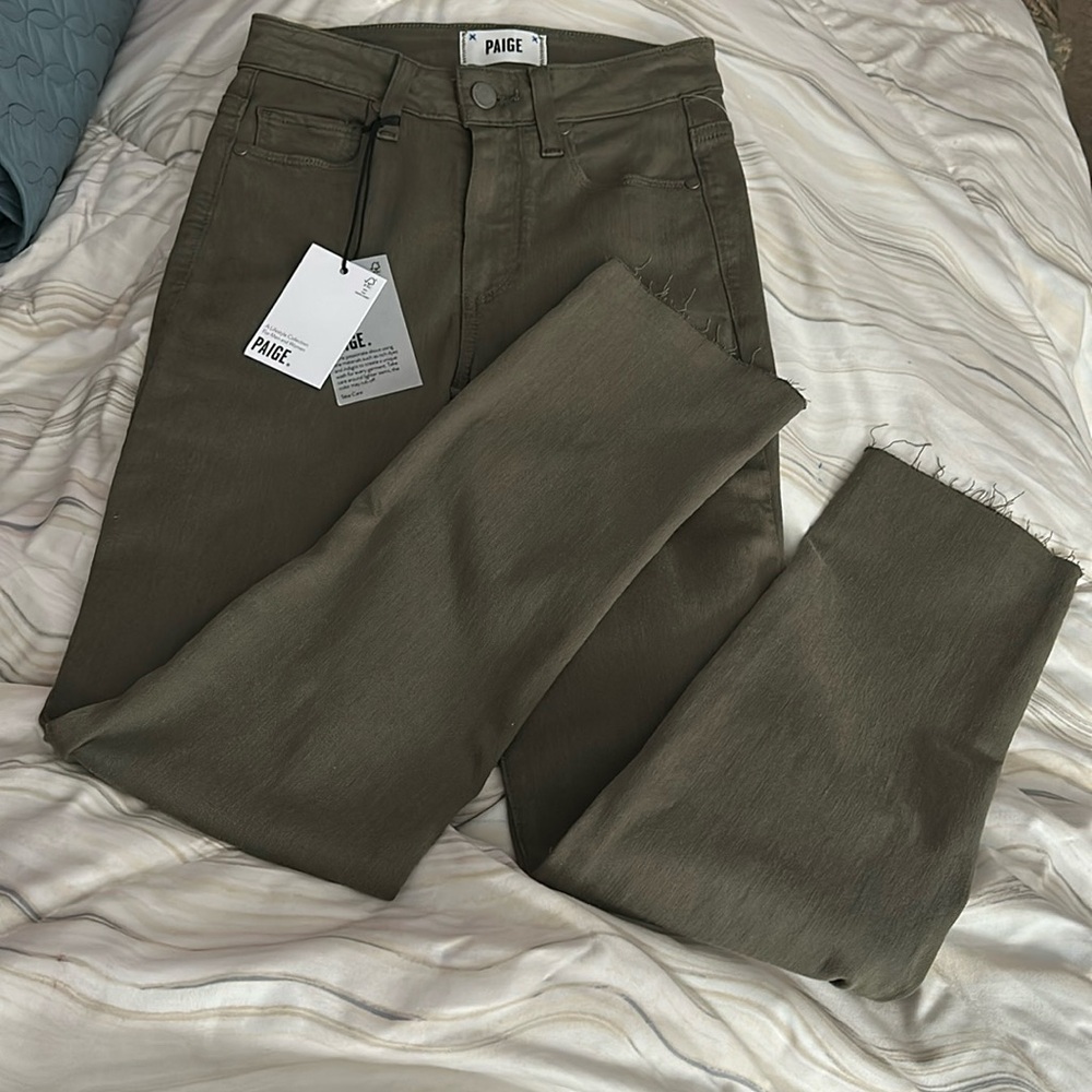 Paige Hoxton slim high rise rise slim leg raw hem sierra green color. Brand new